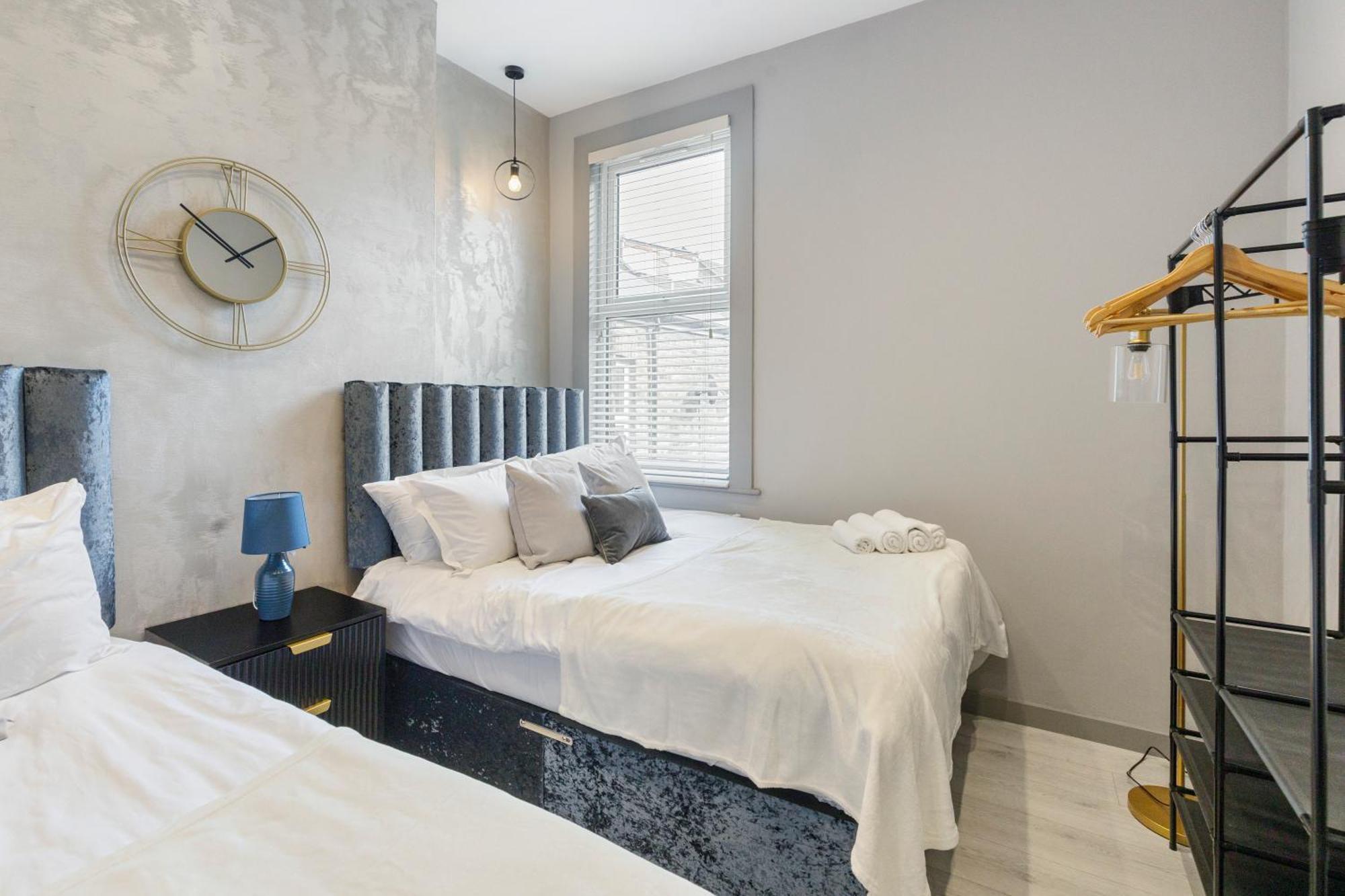 Wembley Luxury 3 Bedroom Лондон Экстерьер фото
