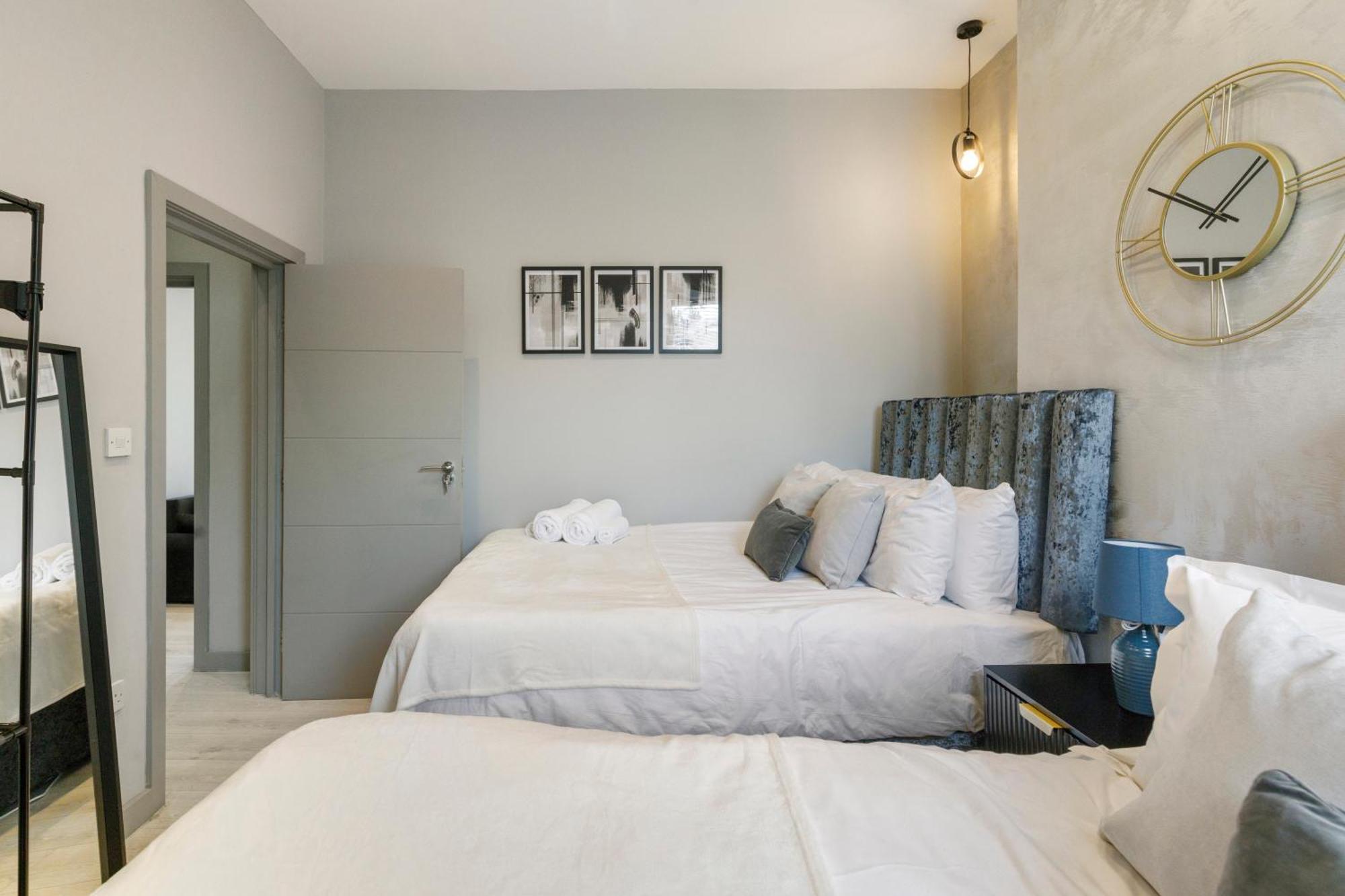 Wembley Luxury 3 Bedroom Лондон Экстерьер фото