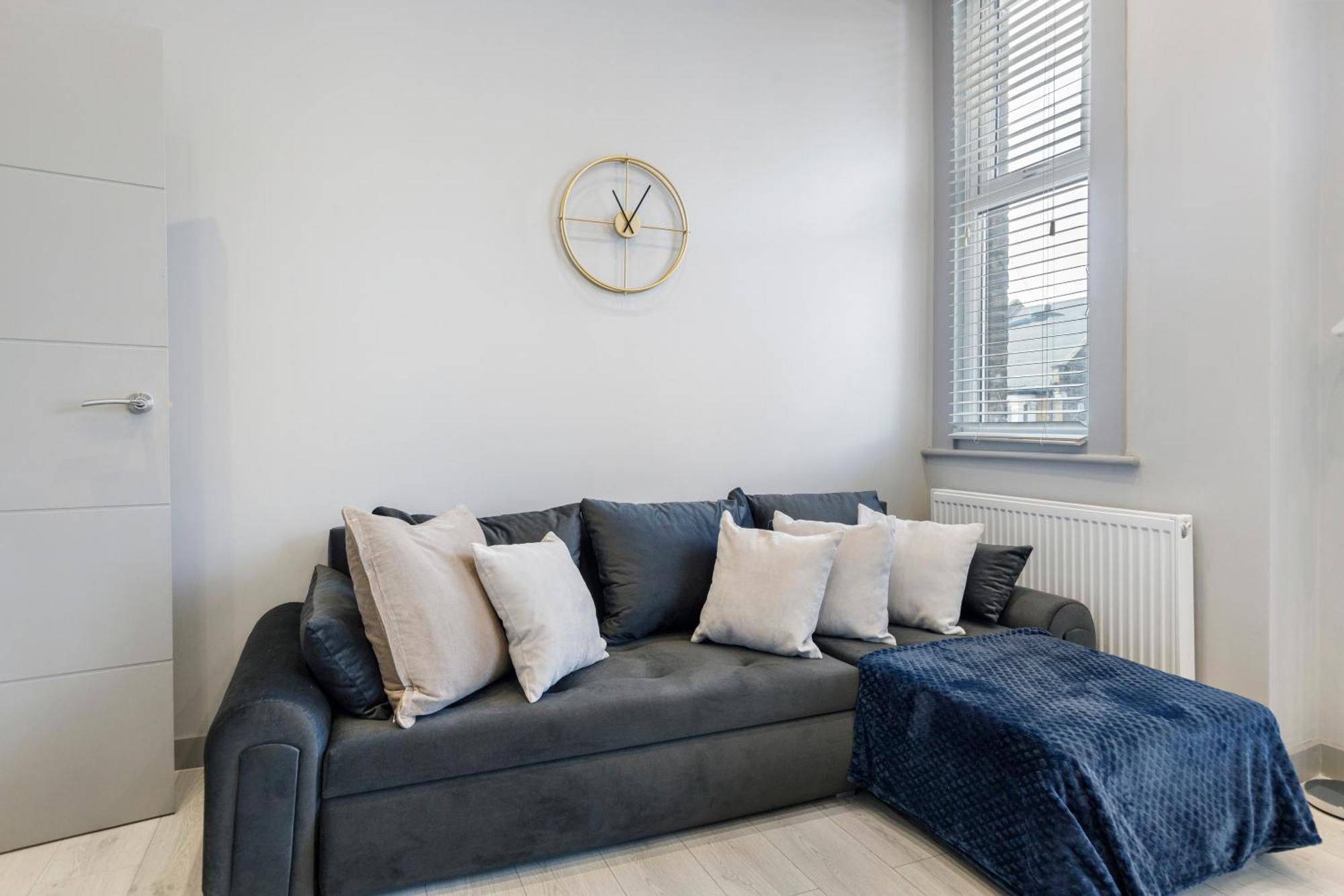 Wembley Luxury 3 Bedroom Лондон Экстерьер фото