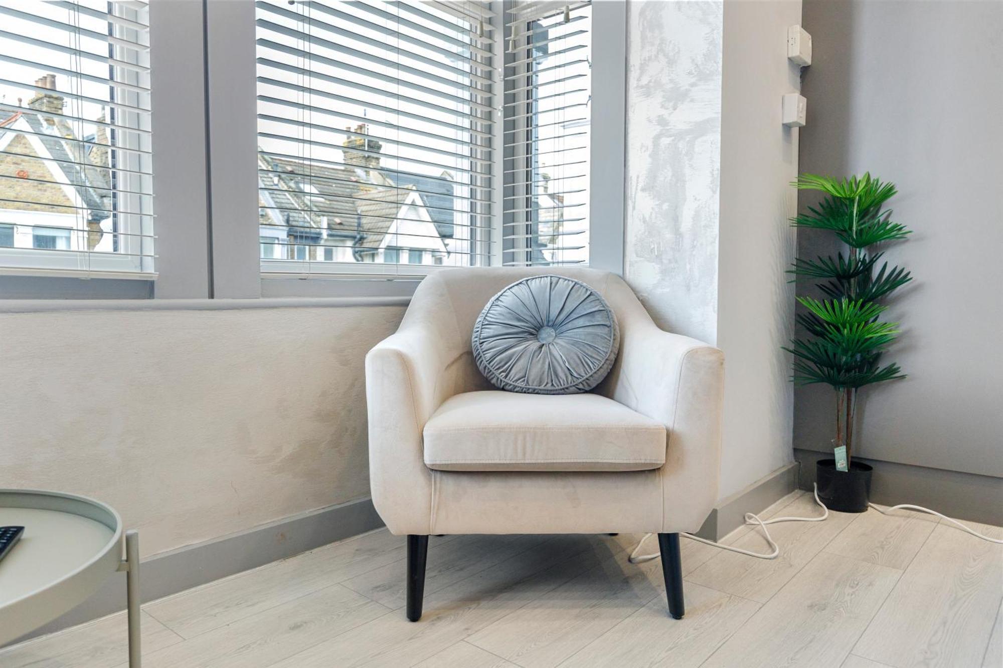 Wembley Luxury 3 Bedroom Лондон Экстерьер фото